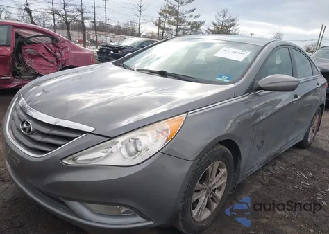 2013 Hyundai Sonata Gls z USA, uszkodzony, nr VIN 5NPEB4AC4DH543196